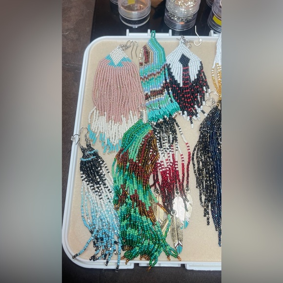 Valentines earrings Handmade by tracielyn with glass seed beads - Picture 6 of 10